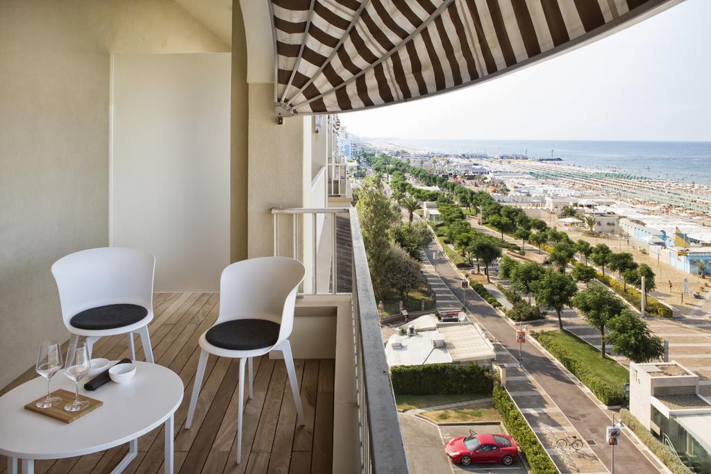 Luxury Suites Collection - Milano 33 Riccione Exterior photo